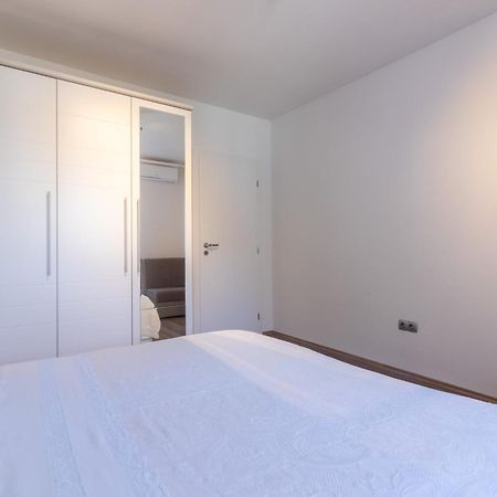 Apartments With A Parking Space Ivan Dolac, Hvar - 15784 Стая снимка