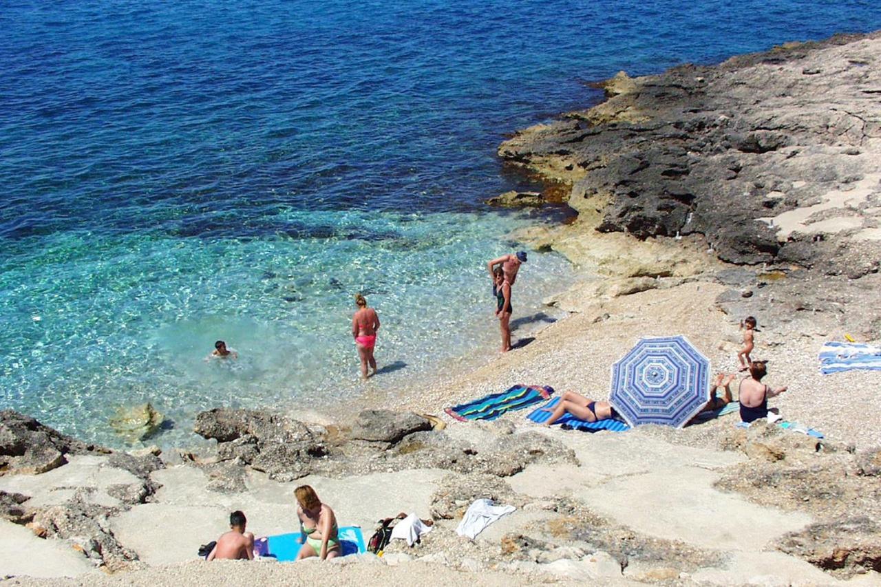 Apartments With A Parking Space Ivan Dolac, Hvar - 15784 Екстериор снимка