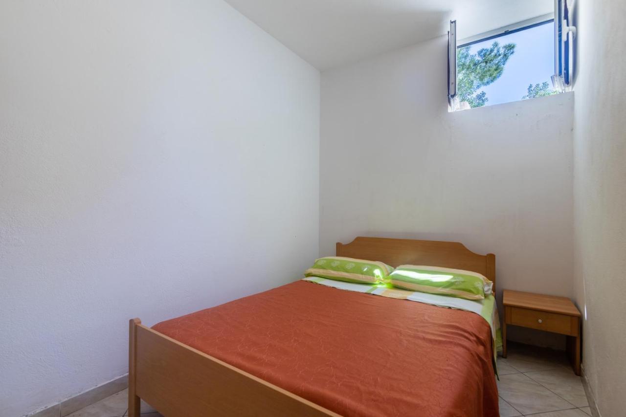 Apartments With A Parking Space Ivan Dolac, Hvar - 15784 Екстериор снимка