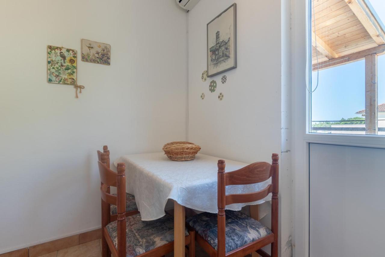 Apartments With A Parking Space Ivan Dolac, Hvar - 15784 Екстериор снимка