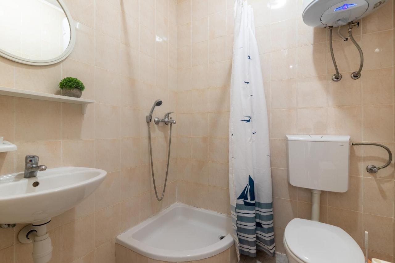 Apartments With A Parking Space Ivan Dolac, Hvar - 15784 Екстериор снимка