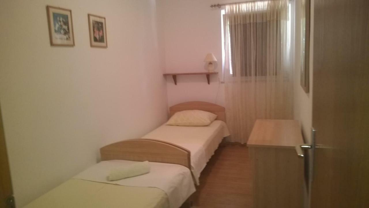 Apartments With A Parking Space Ivan Dolac, Hvar - 15784 Екстериор снимка